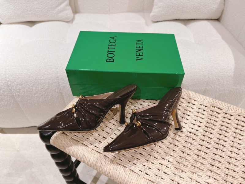 Bottega Veneta flat shoes